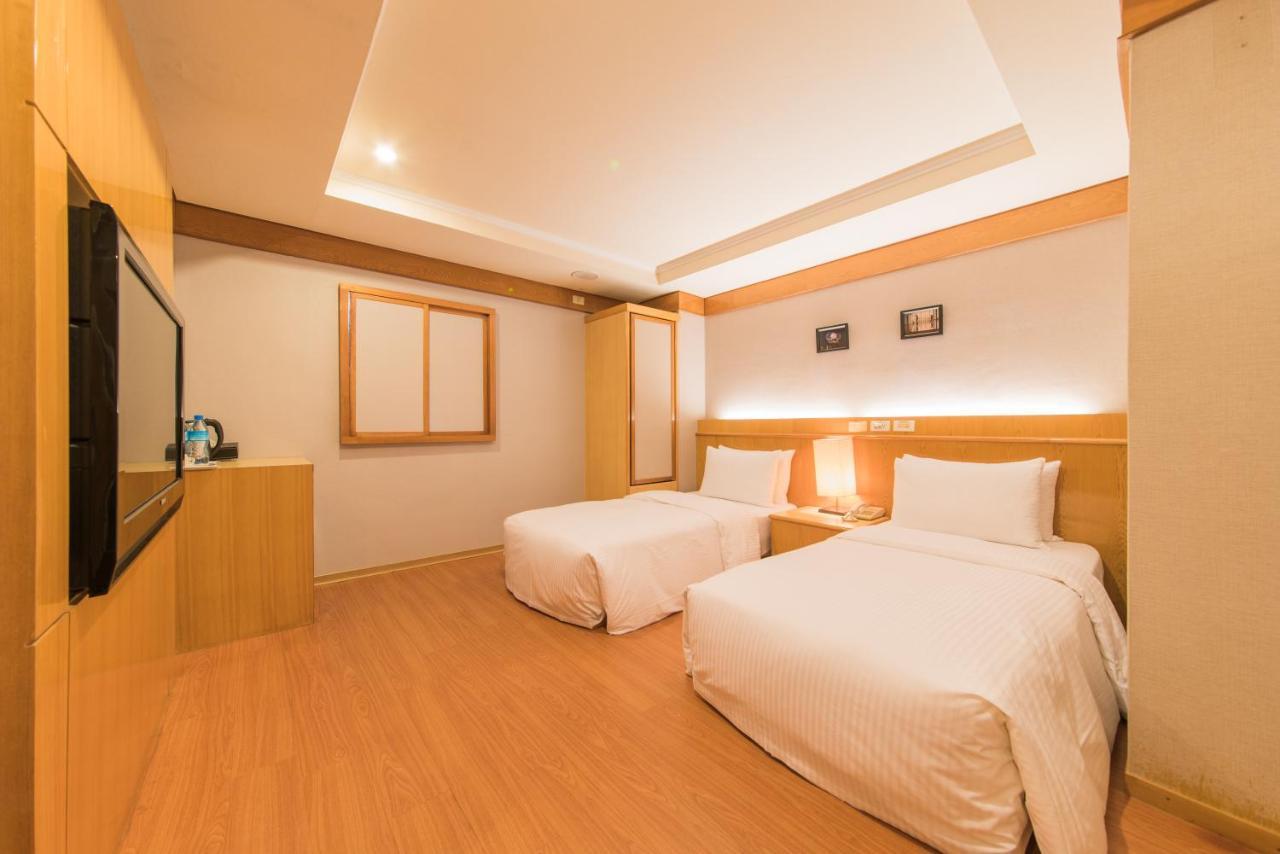 The Rivero Hotel Kaohsiung Extérieur photo